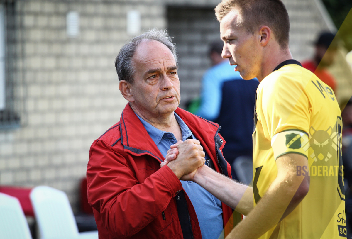 nac kortrijk [2 1] [87 van 92]